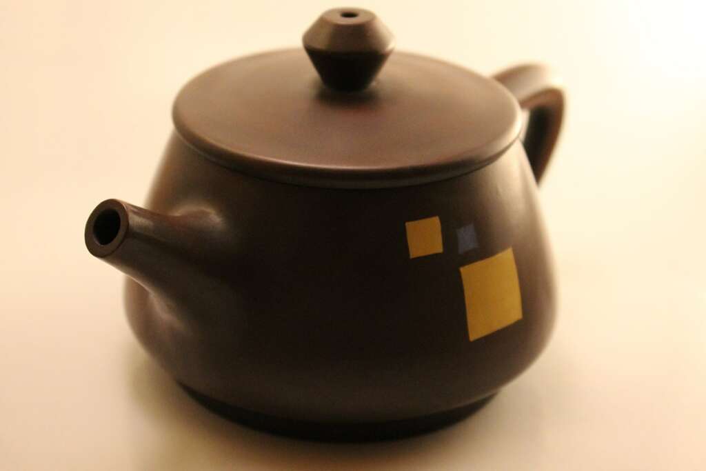 Jianshui teapot Mei leaf Tea Adventures